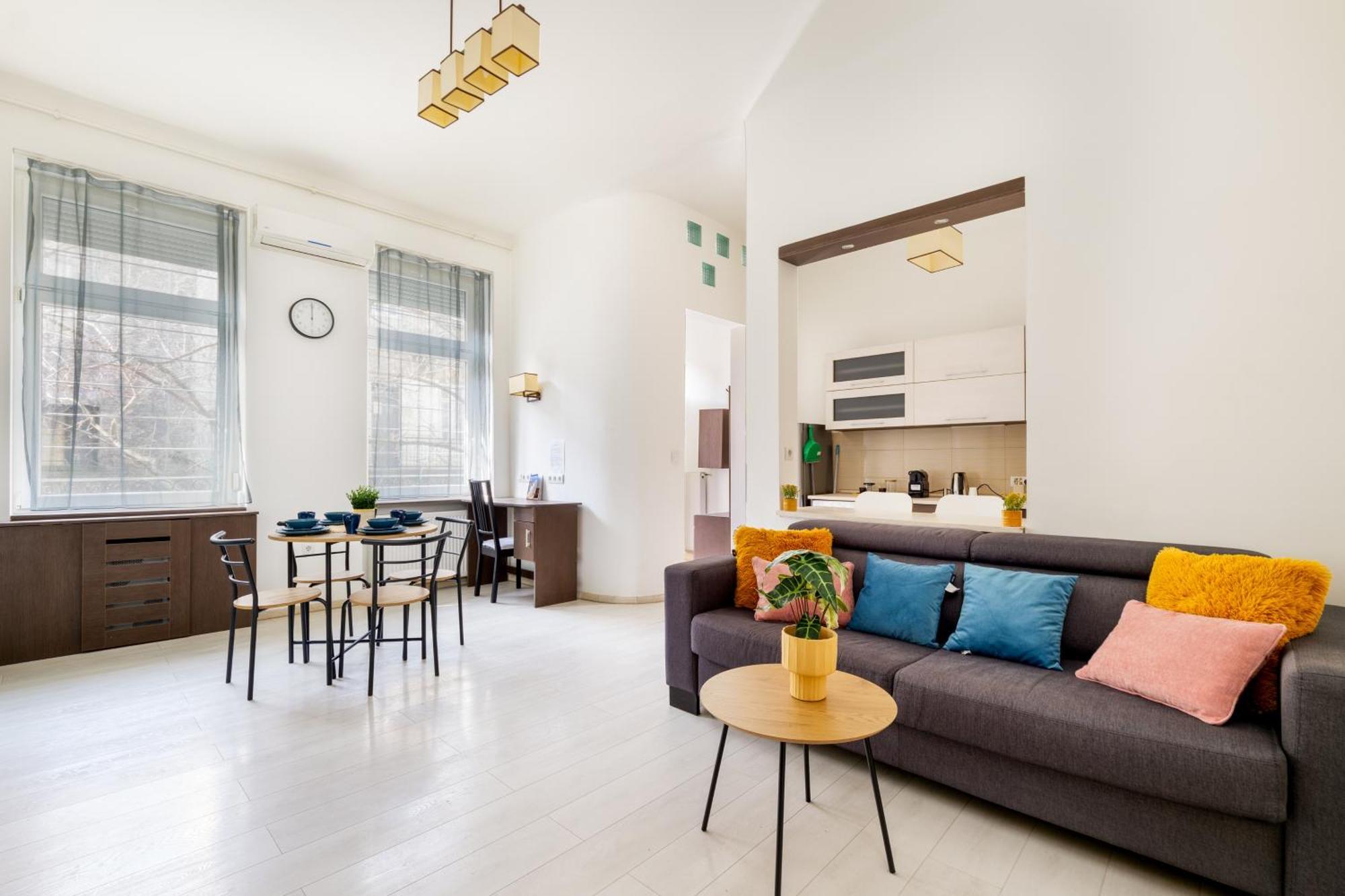 Gozsdu-1 Bedroom Apartamento Budapeste